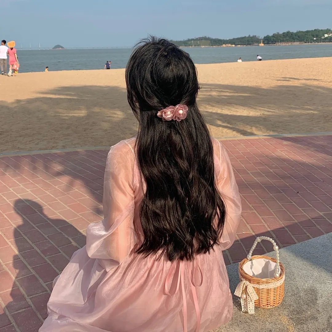 32颗药丸：我姐姐的自杀